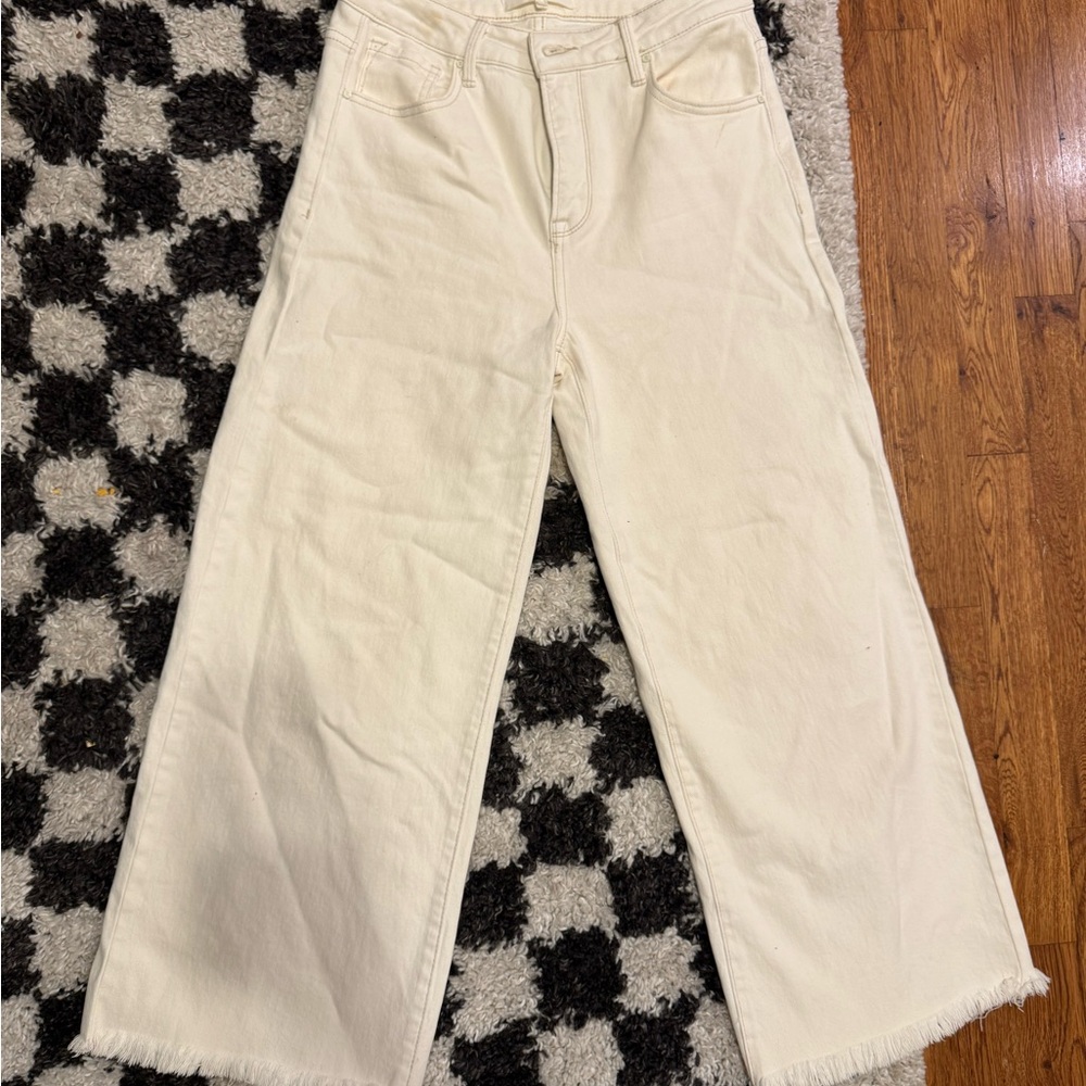 Elegant Cream Wide-Leg Jeans